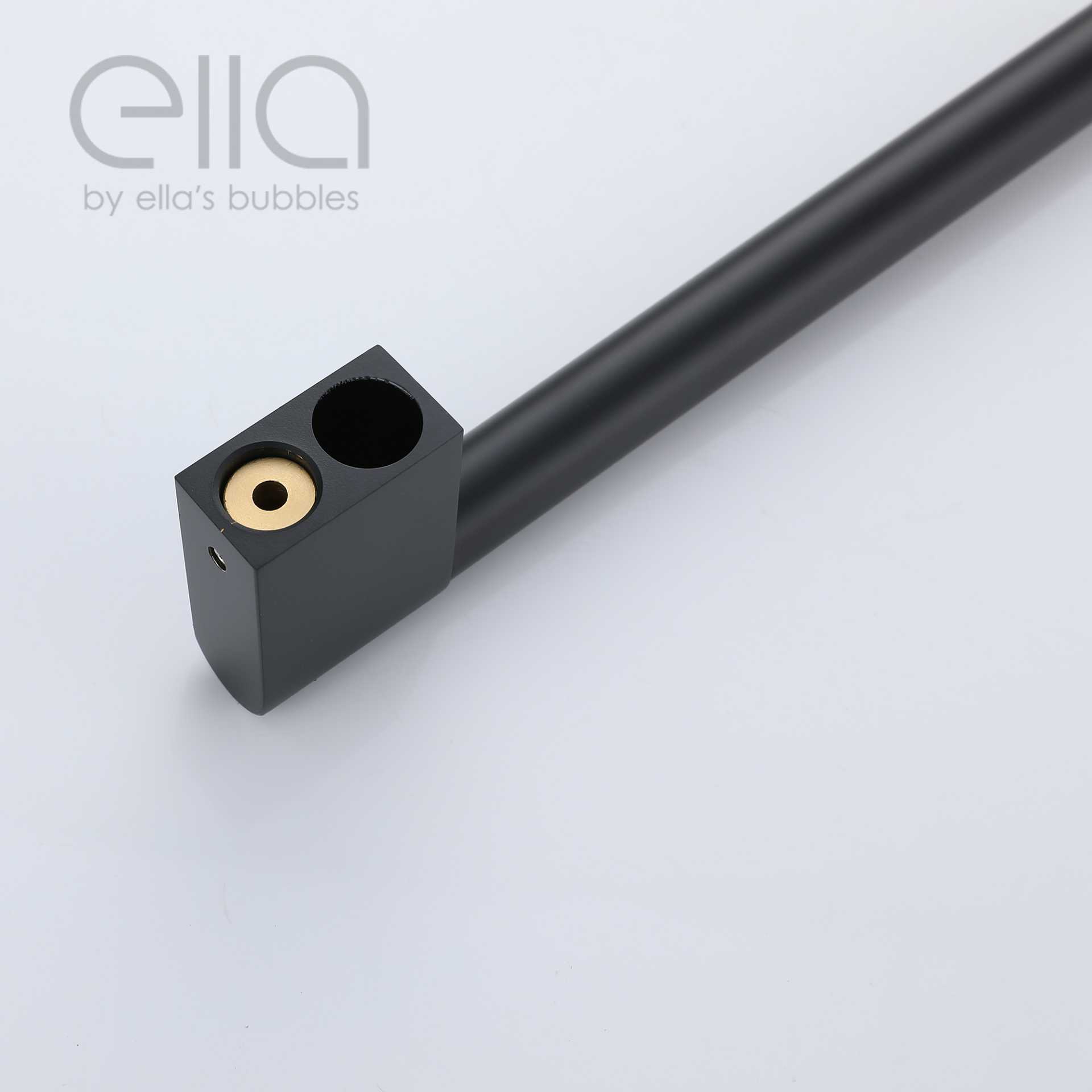 Grifo de Bañera en Cascada de Montaje en Pared con Deslizador de 24" y Ducha Manual - DT9A5959 | Grifo de Bañera en Cascada de Montaje en Pared con Deslizador de 24" y Ducha Manual - DT9A5959 |