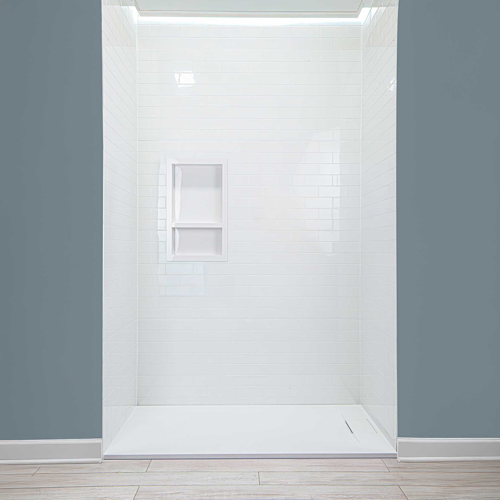 50% de descuento en el kit de 12 paneles de pared de ducha SMC de 36" x 60" x 96" - Shower Wall Panels 12 Piece niche acrylic |