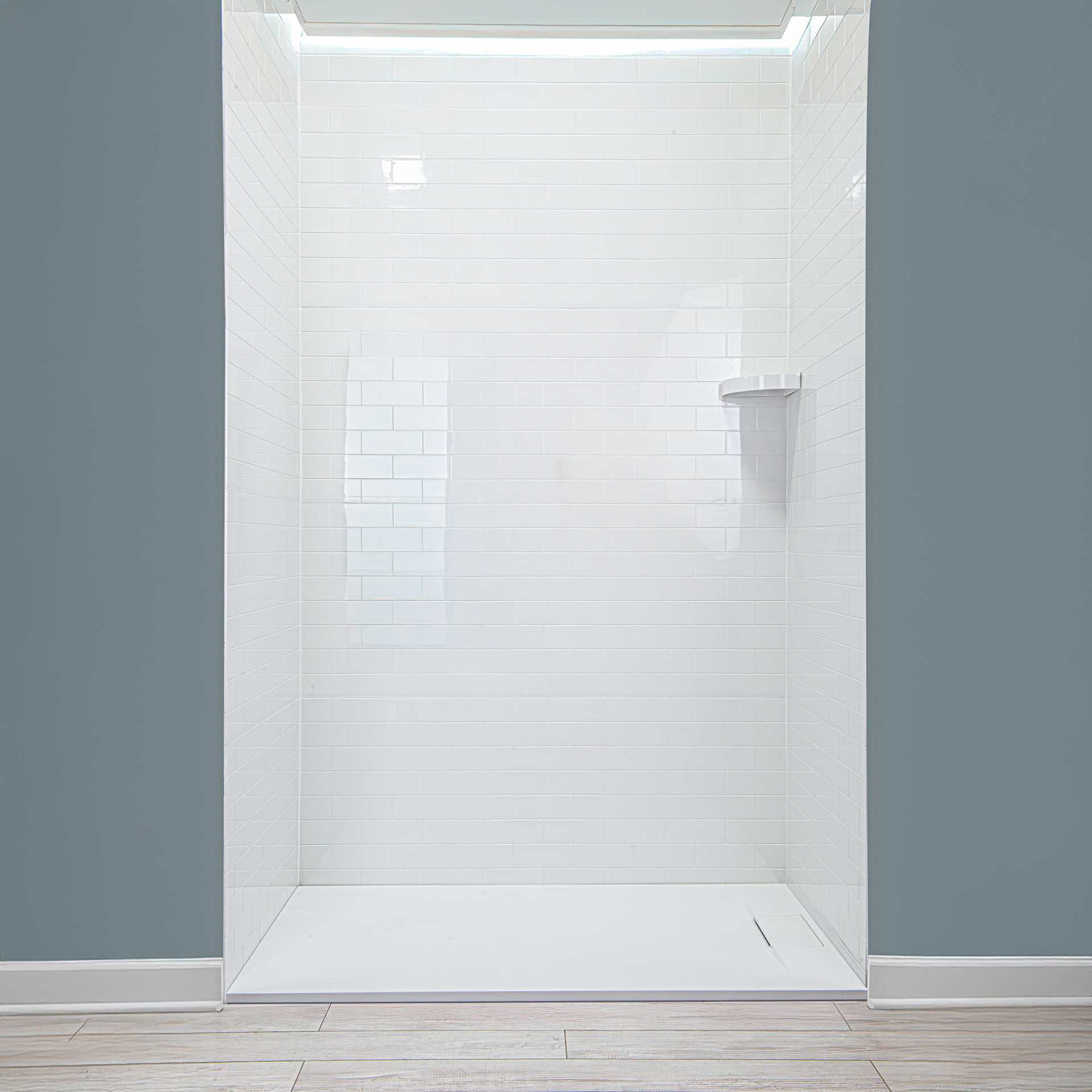 50% de descuento en el kit de 12 paneles de pared de ducha SMC de 36" x 60" x 96" - Shower Wall Panels 12 Piece corner acrylic shelf |